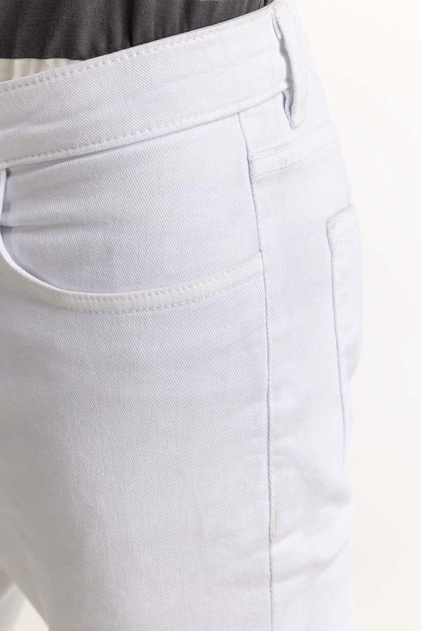 UAE -White Basic Jeans 231-121-004