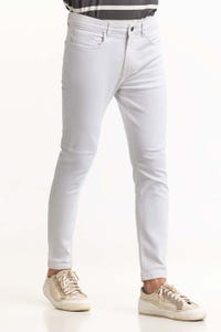 UAE -White Basic Jeans 231-121-004
