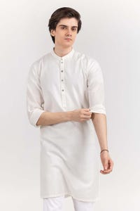 UAE -White Basic Kurta KR-PLN22-091