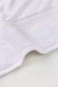 UAE -White Combed 6 Pcs Towel Set