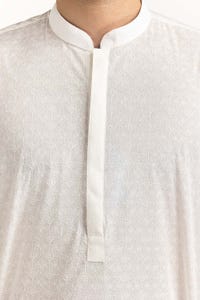 UAE -White Embroidered Kurta KR-EMB23-018