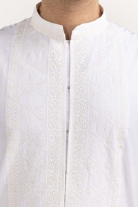 UAE -White Embroidered Kurta KR-EMB23-025
