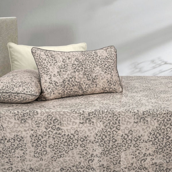 UAE -White Leopard T-150 Bed Sheet Set