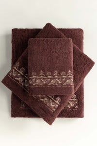 UAE -Wood Combed 3Pc Embroidered Towel Set 23